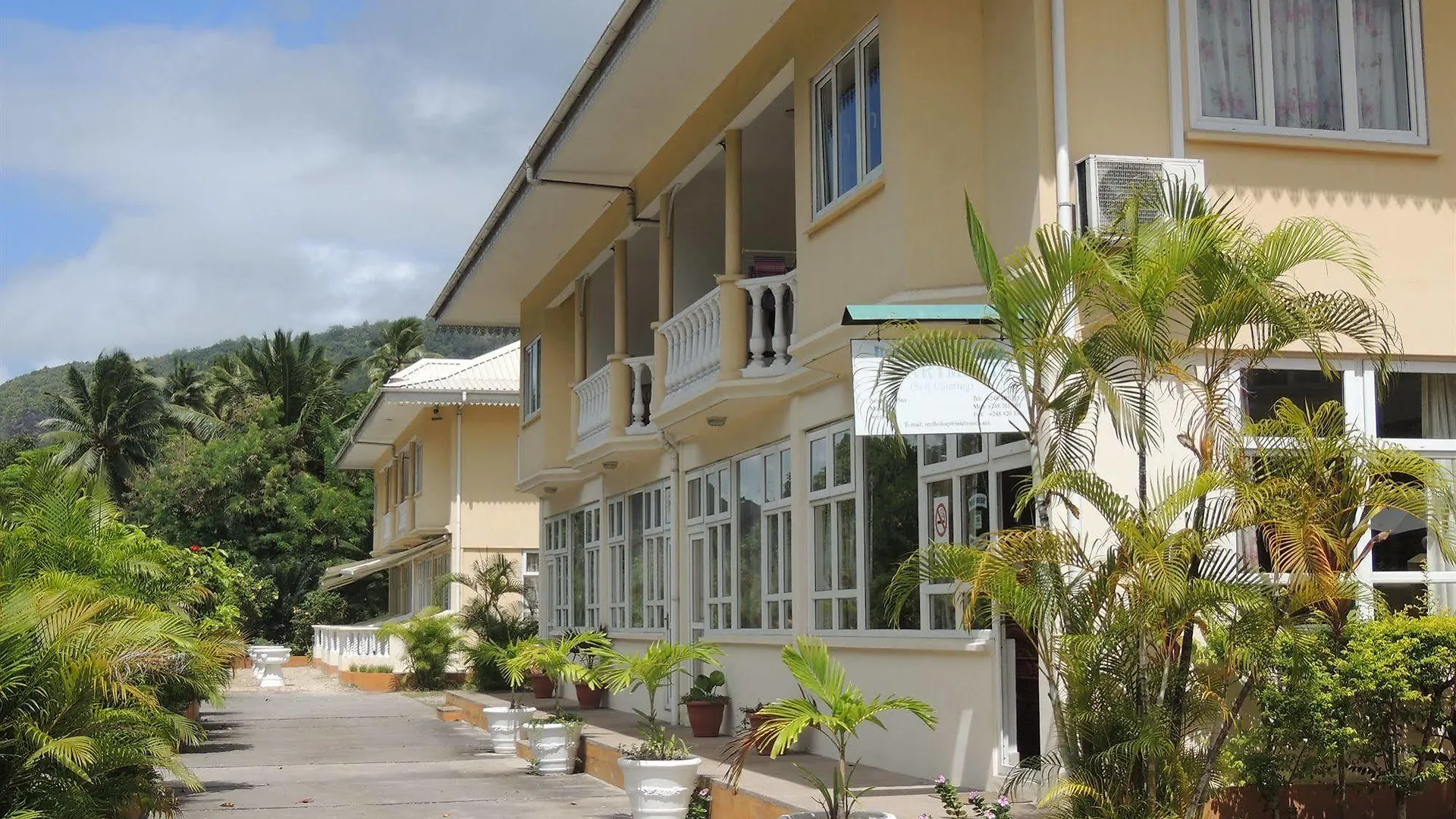 Reef Holiday Apartments Anse aux Pins 0*,