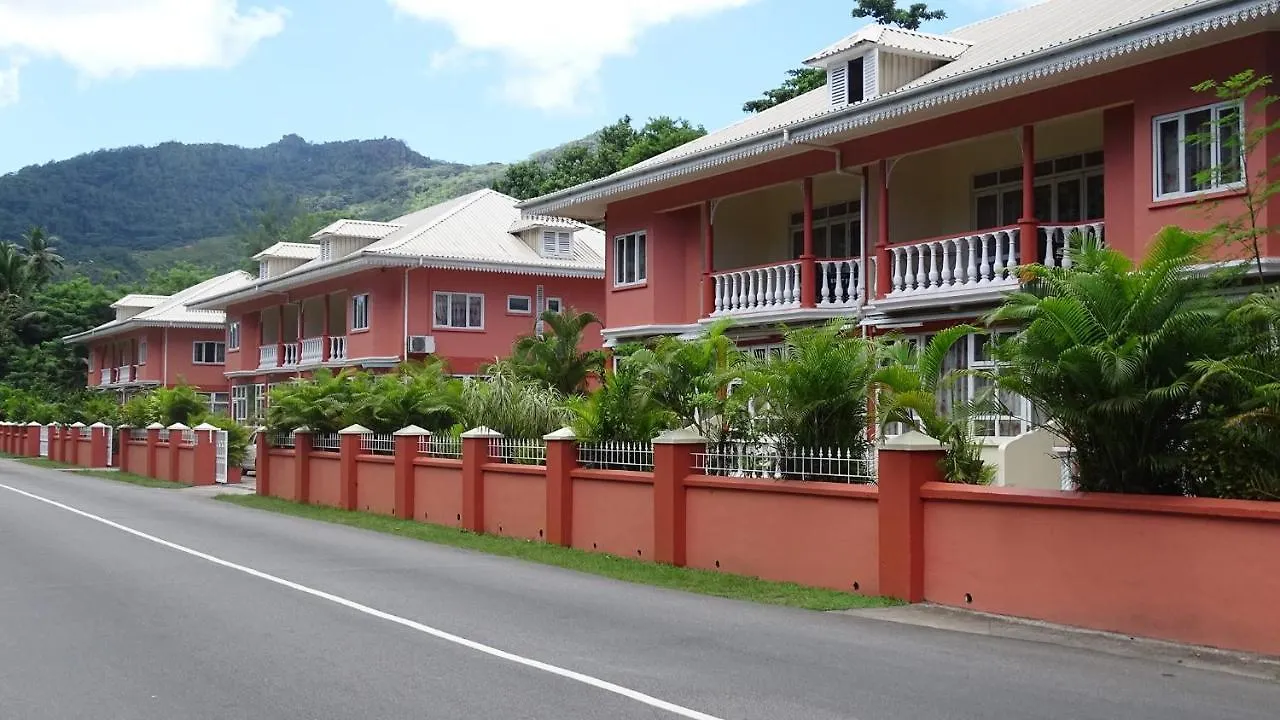 Reef Holiday Apartments Anse aux Pins