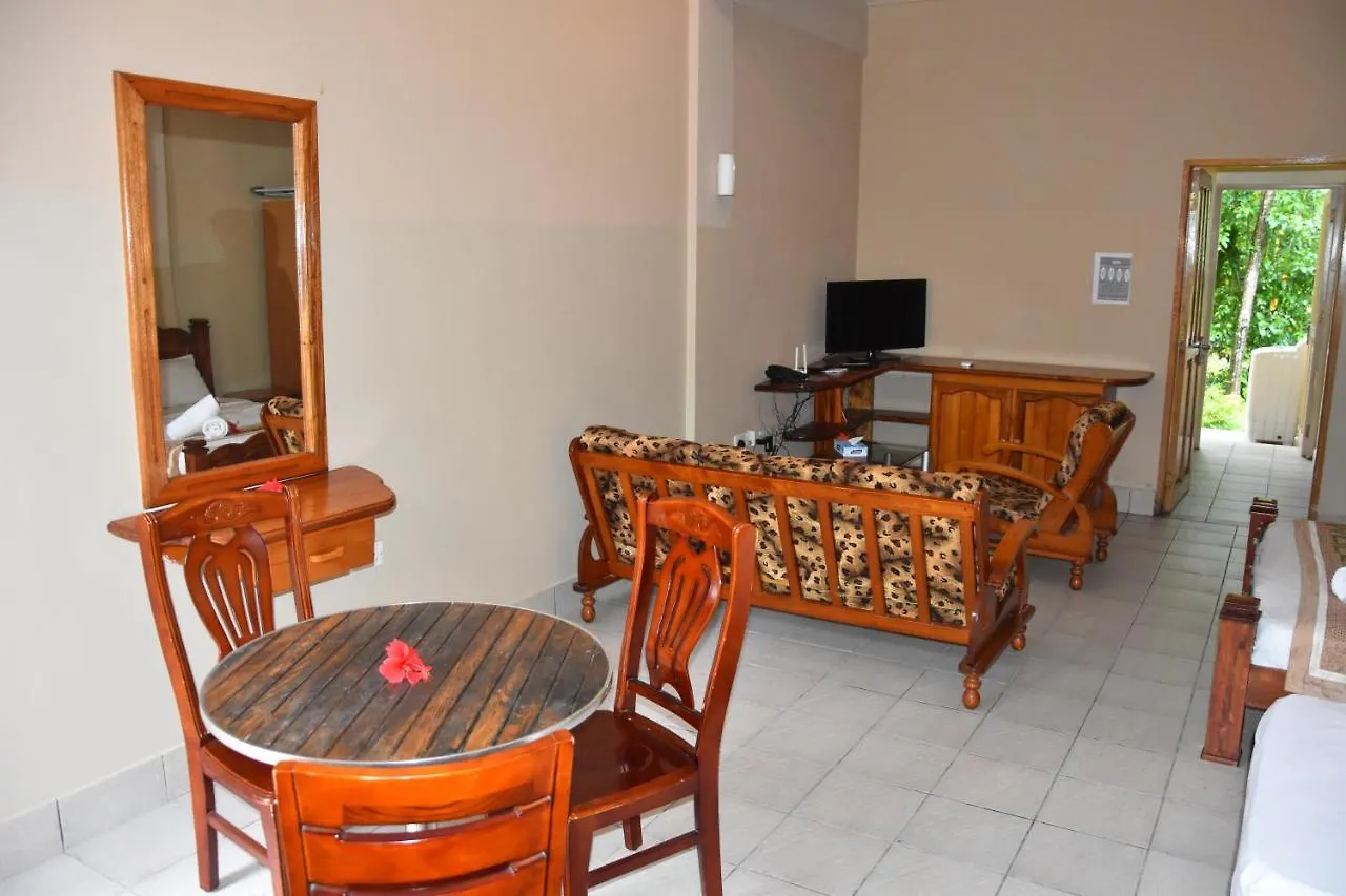 Reef Holiday Apartments Anse aux Pins