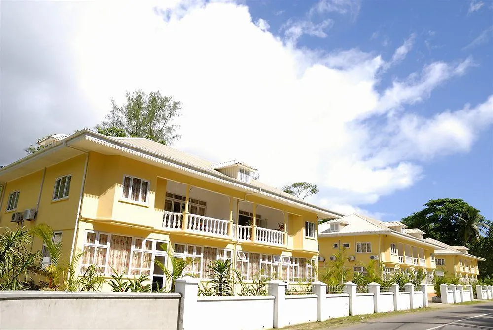 Reef Holiday Apartments Anse aux Pins