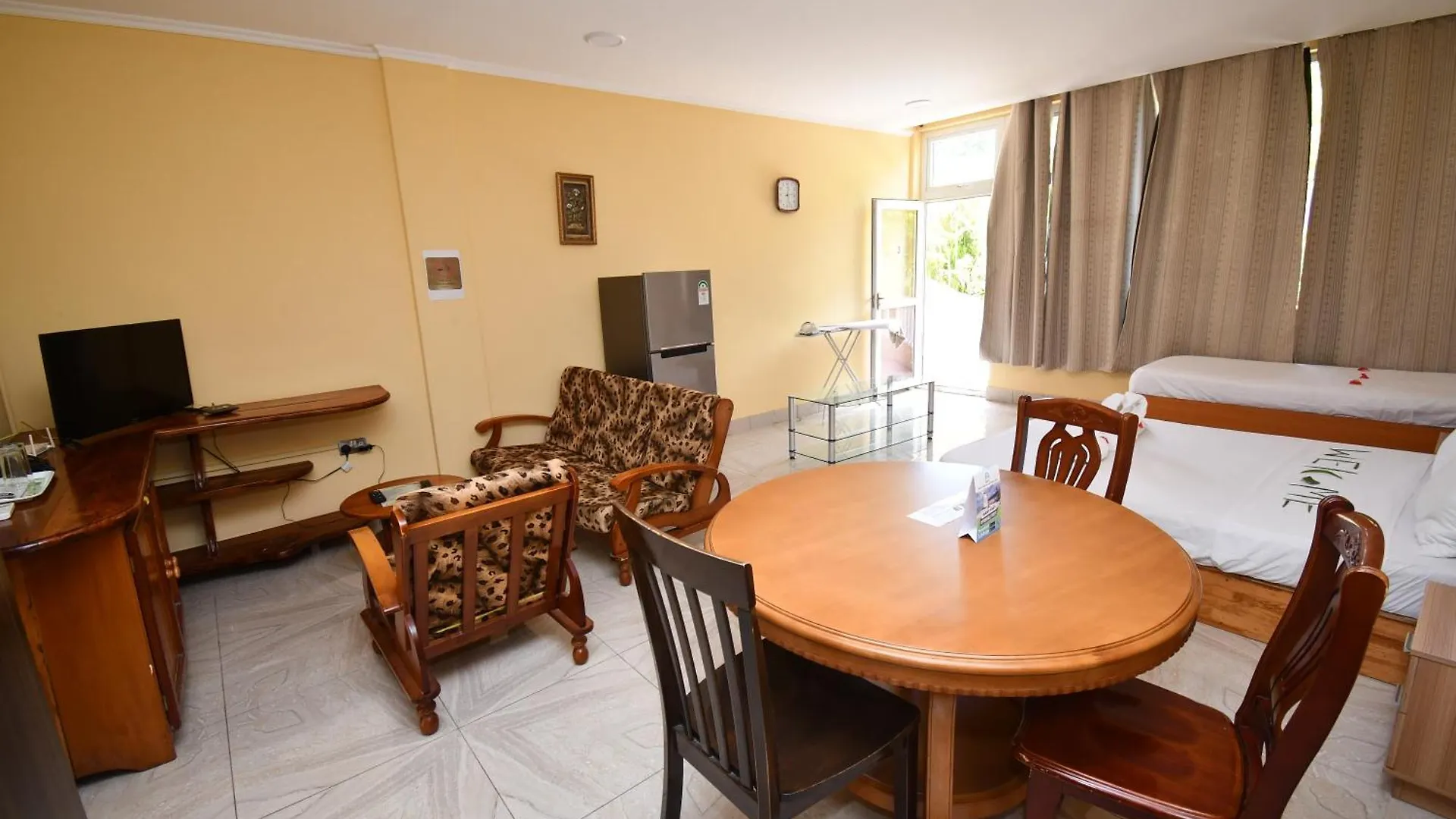 Reef Holiday Apartments Anse aux Pins Seychellen