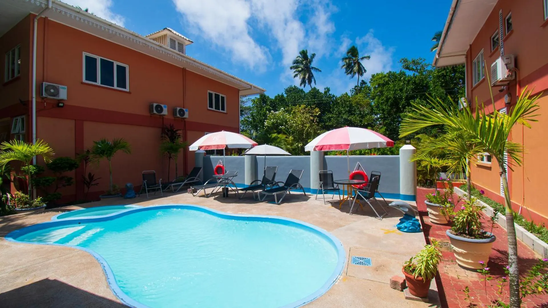 Reef Holiday Apartments Anse aux Pins Seychellen